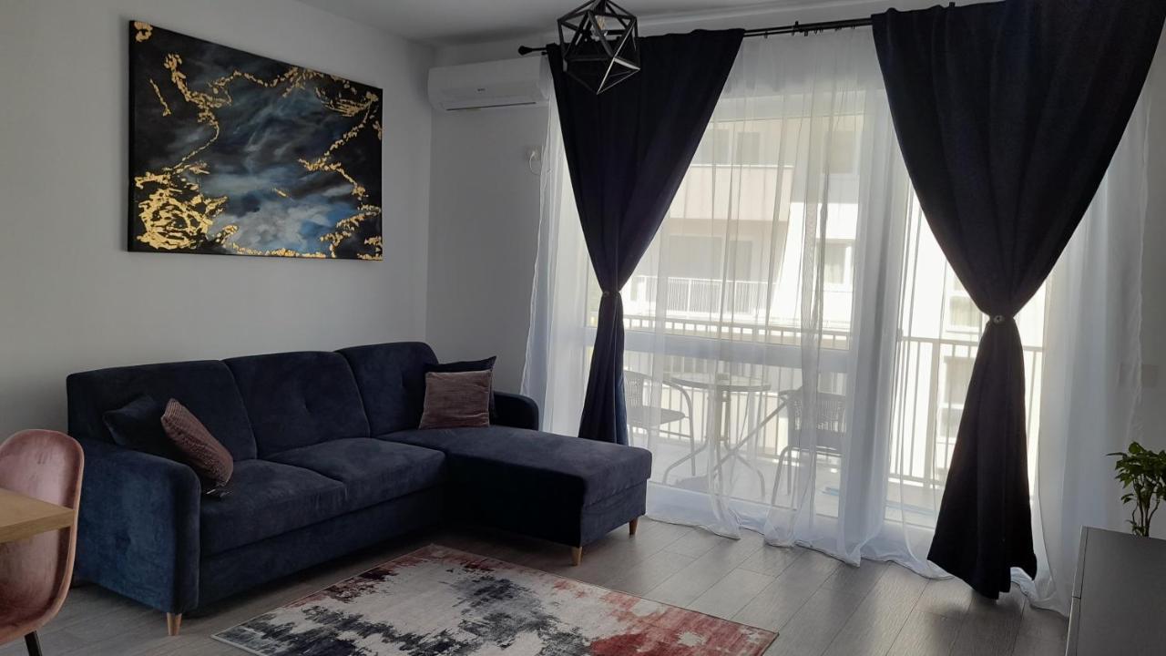 Sarah'S Place Oradea Exterior foto
